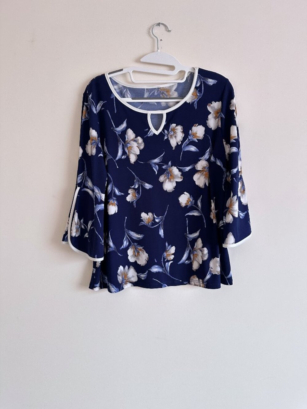 Navy Floral Print 3/4 Bell Sleeves Blouse